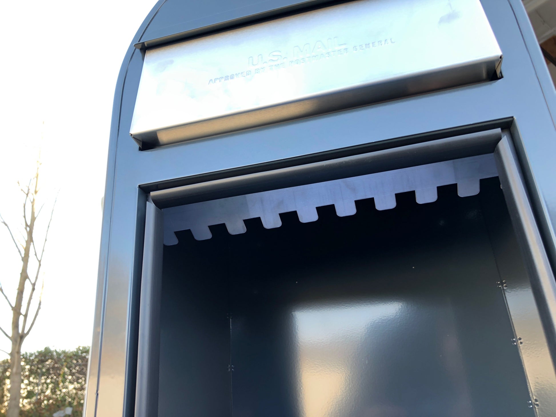 Bobi Grande Front Access Modern Locking Mailbox with Round Post Combo – Secure Small Parcel Delivery – Multiple Color Options